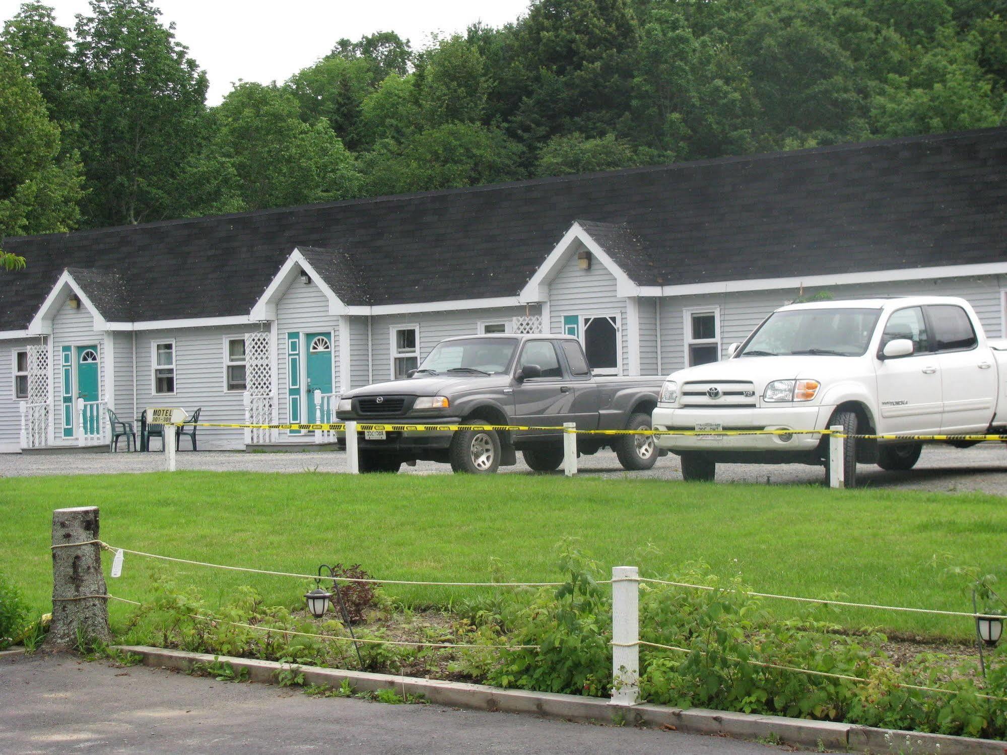 Homeport Motel Lunenburg Exterior photo